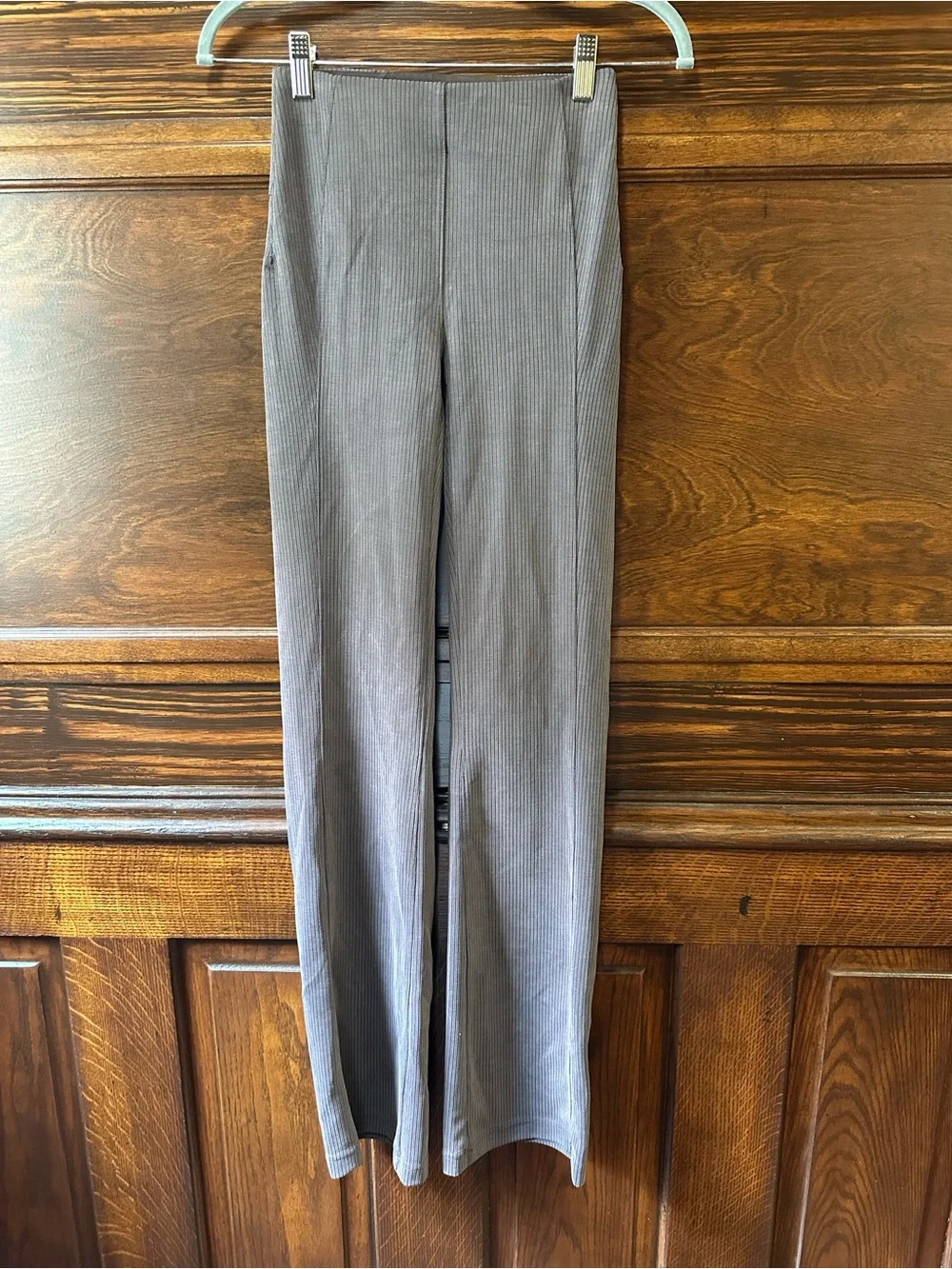 Lululemon Ribbed Softstreme Flared Pant in Espresso - Size 2 - Picture 6 of 10